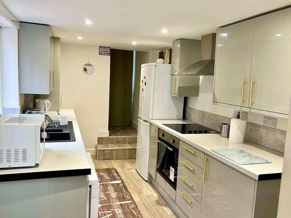4 Bedroom Terrace House Wellingborough Ngoại thất bức ảnh