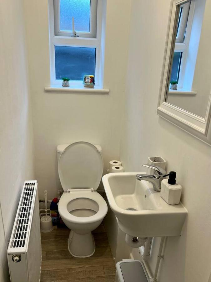 4 Bedroom Terrace House Wellingborough Ngoại thất bức ảnh