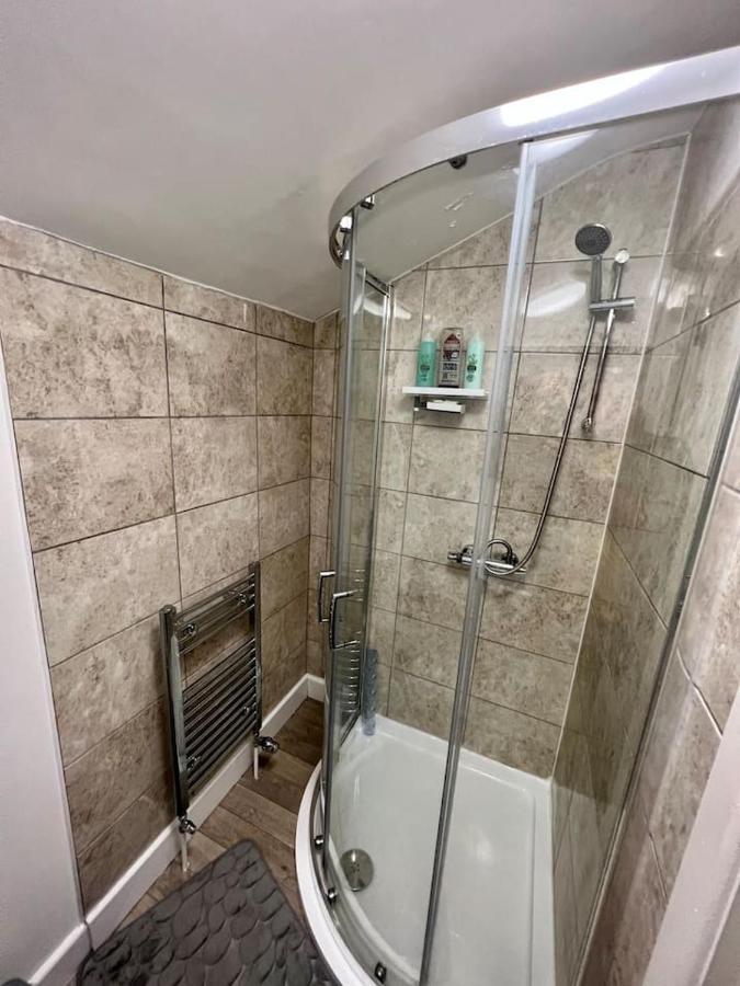 4 Bedroom Terrace House Wellingborough Ngoại thất bức ảnh